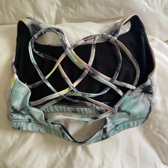 Onzie Strappy Sports Bra - Picture 2 of 4